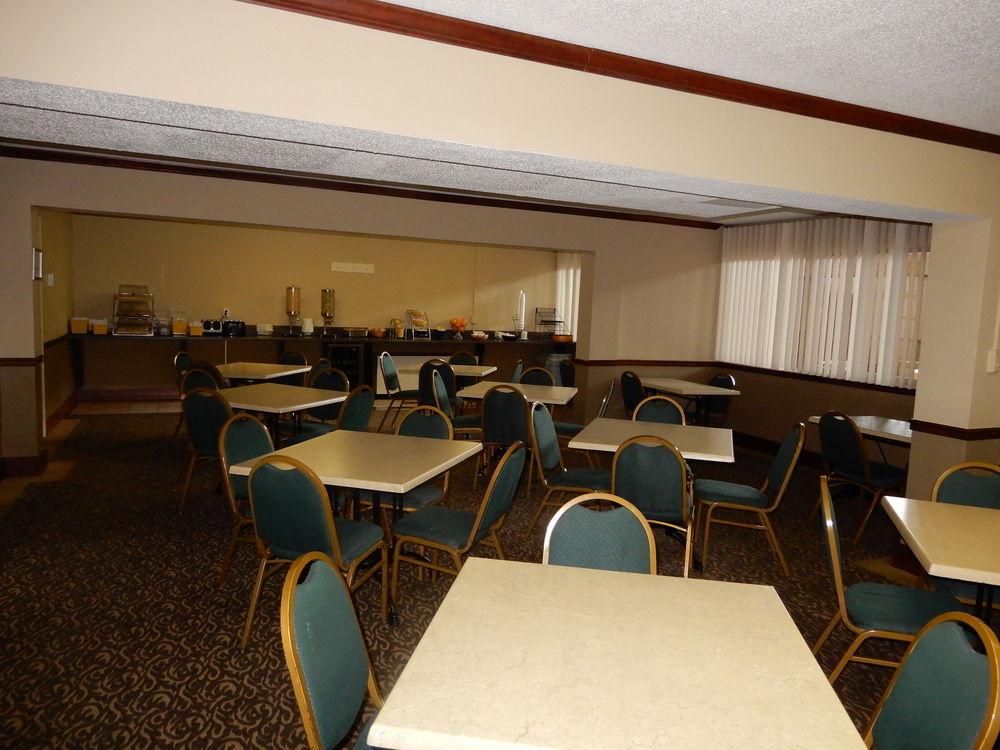 Clarion Hotel Milwaukee Airport Extérieur photo