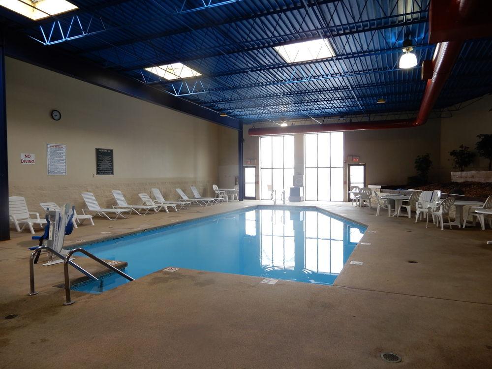 Clarion Hotel Milwaukee Airport Extérieur photo