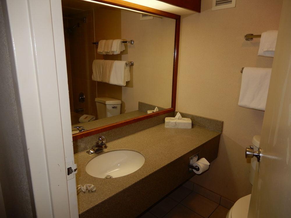 Clarion Hotel Milwaukee Airport Extérieur photo