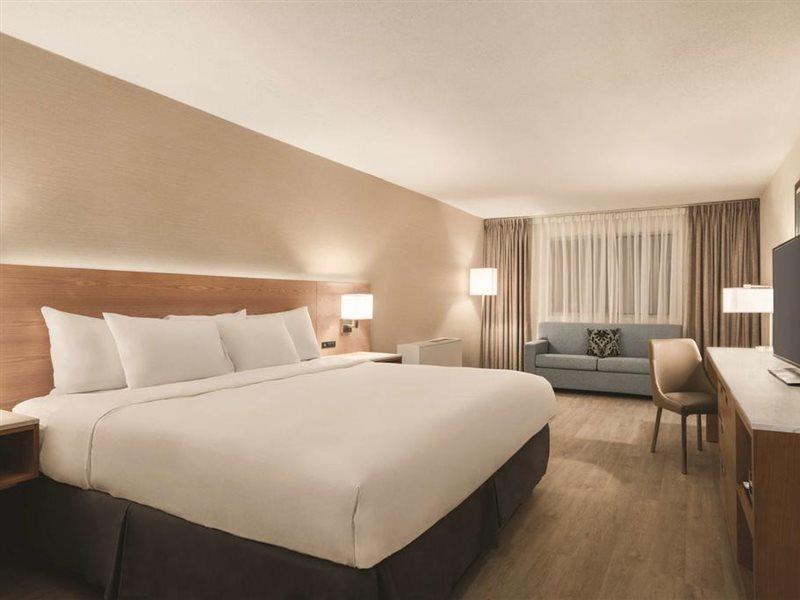 Clarion Hotel Milwaukee Airport Extérieur photo