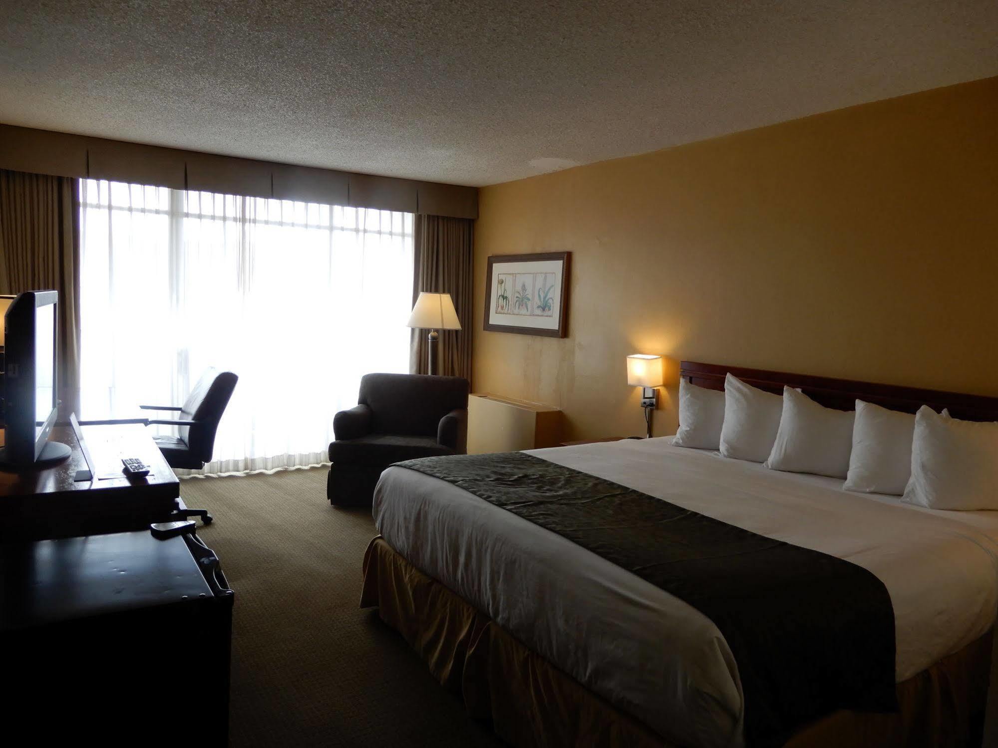 Clarion Hotel Milwaukee Airport Extérieur photo
